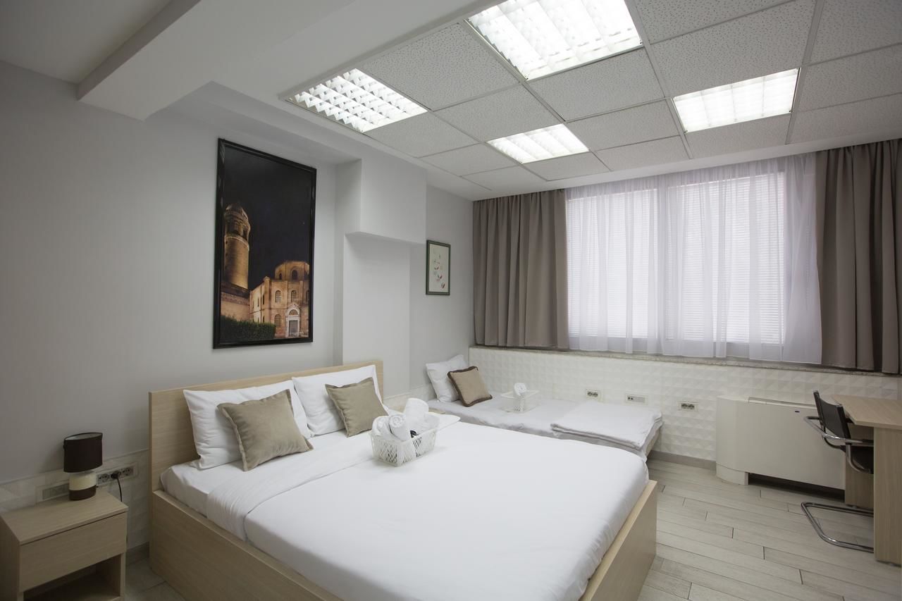 Отели типа «постель и завтрак» Seven Hills Bed&Bike B&B Подгорица