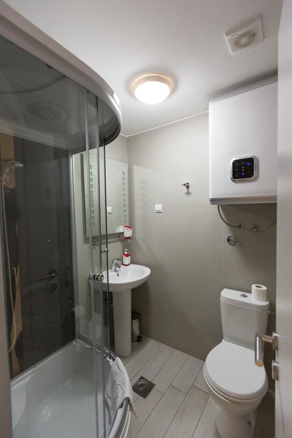 Отели типа «постель и завтрак» Seven Hills Bed&Bike B&B Подгорица