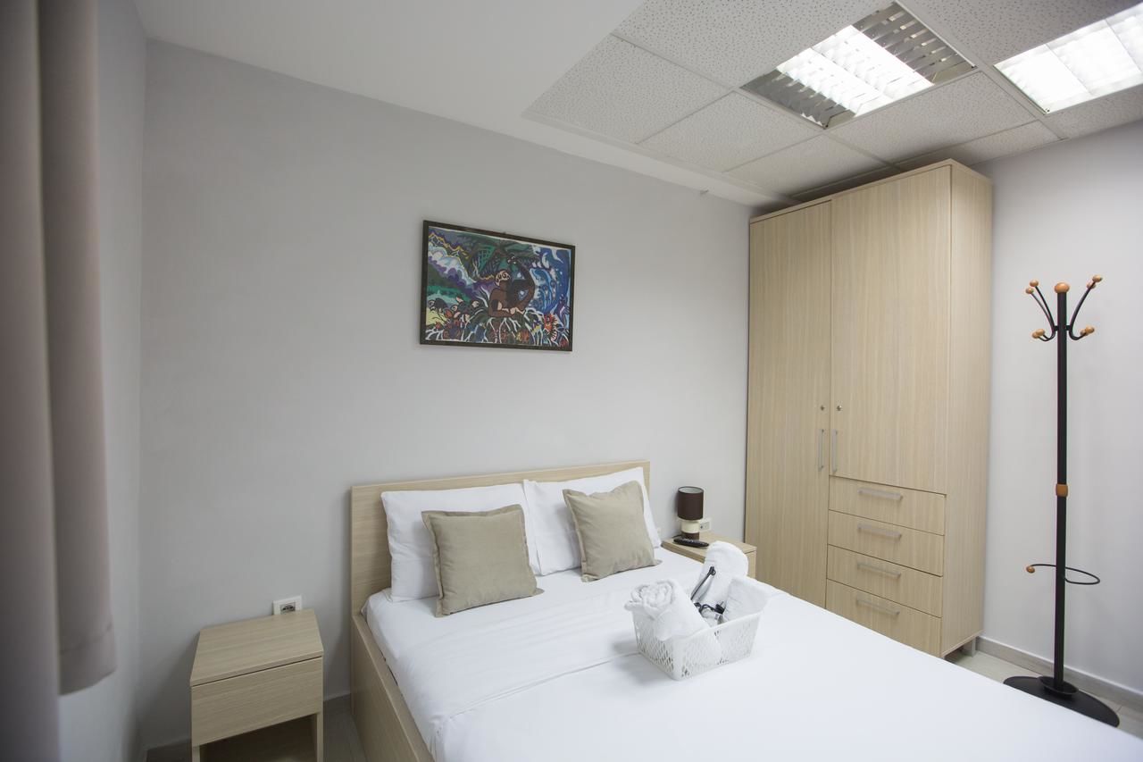 Отели типа «постель и завтрак» Seven Hills Bed&Bike B&B Подгорица