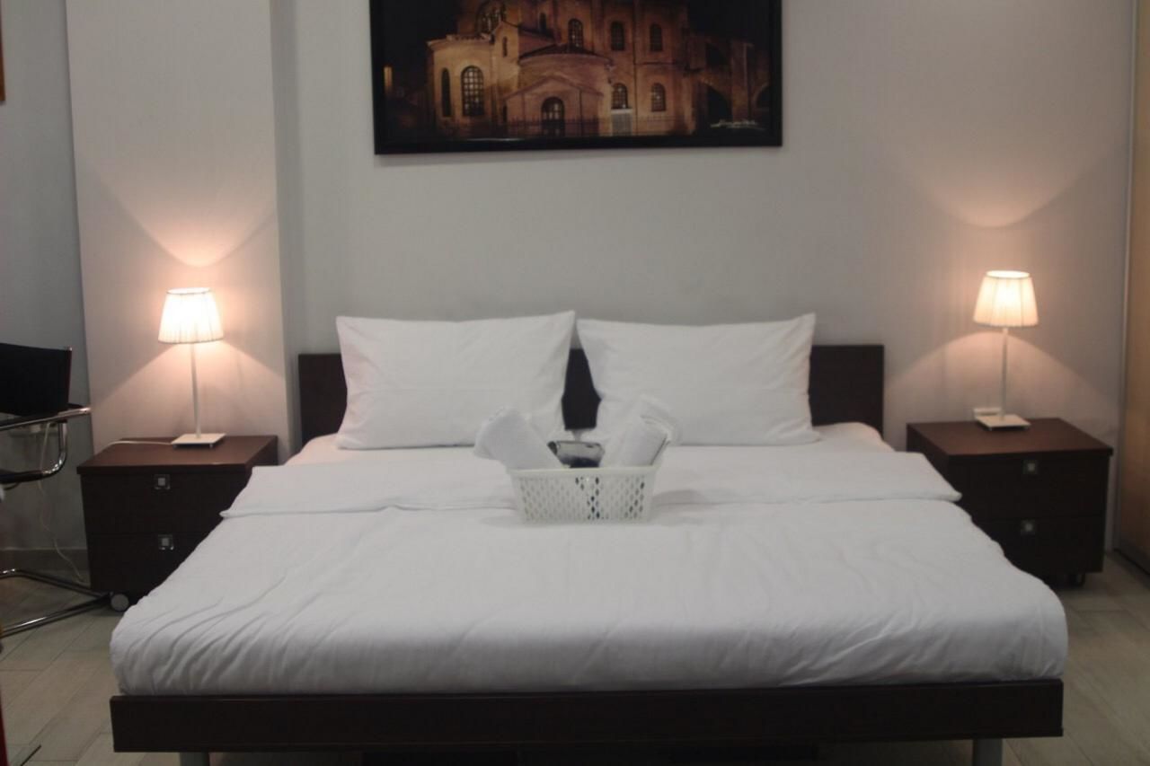 Отели типа «постель и завтрак» Seven Hills Bed&Bike B&B Подгорица