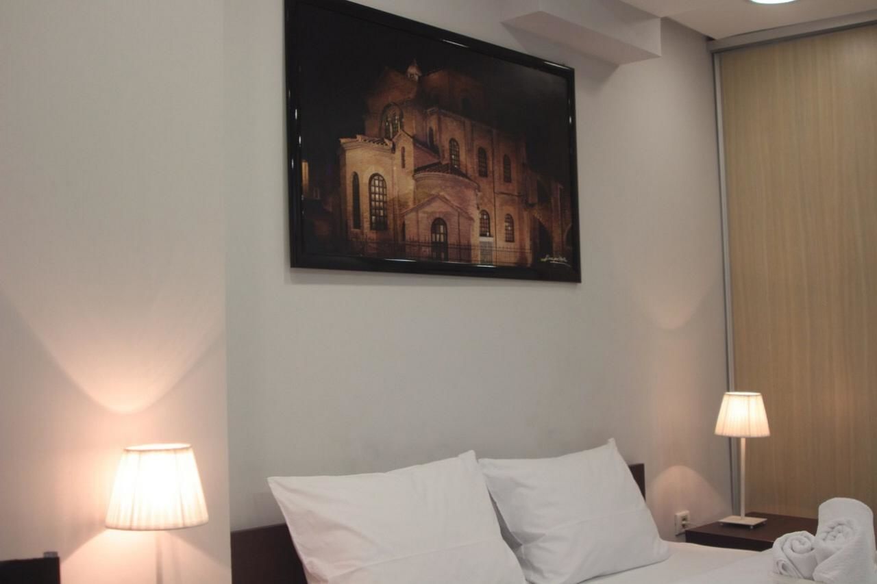 Отели типа «постель и завтрак» Seven Hills Bed&Bike B&B Подгорица