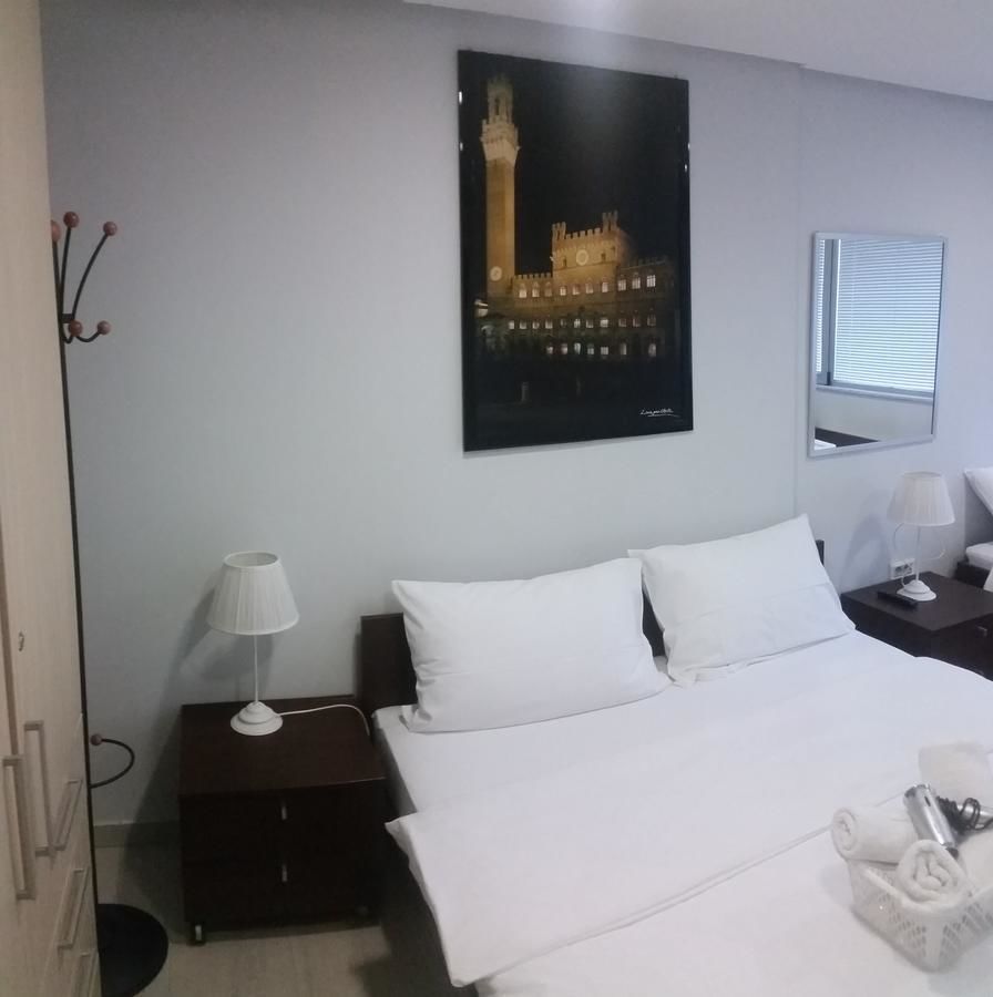 Отели типа «постель и завтрак» Seven Hills Bed&Bike B&B Подгорица