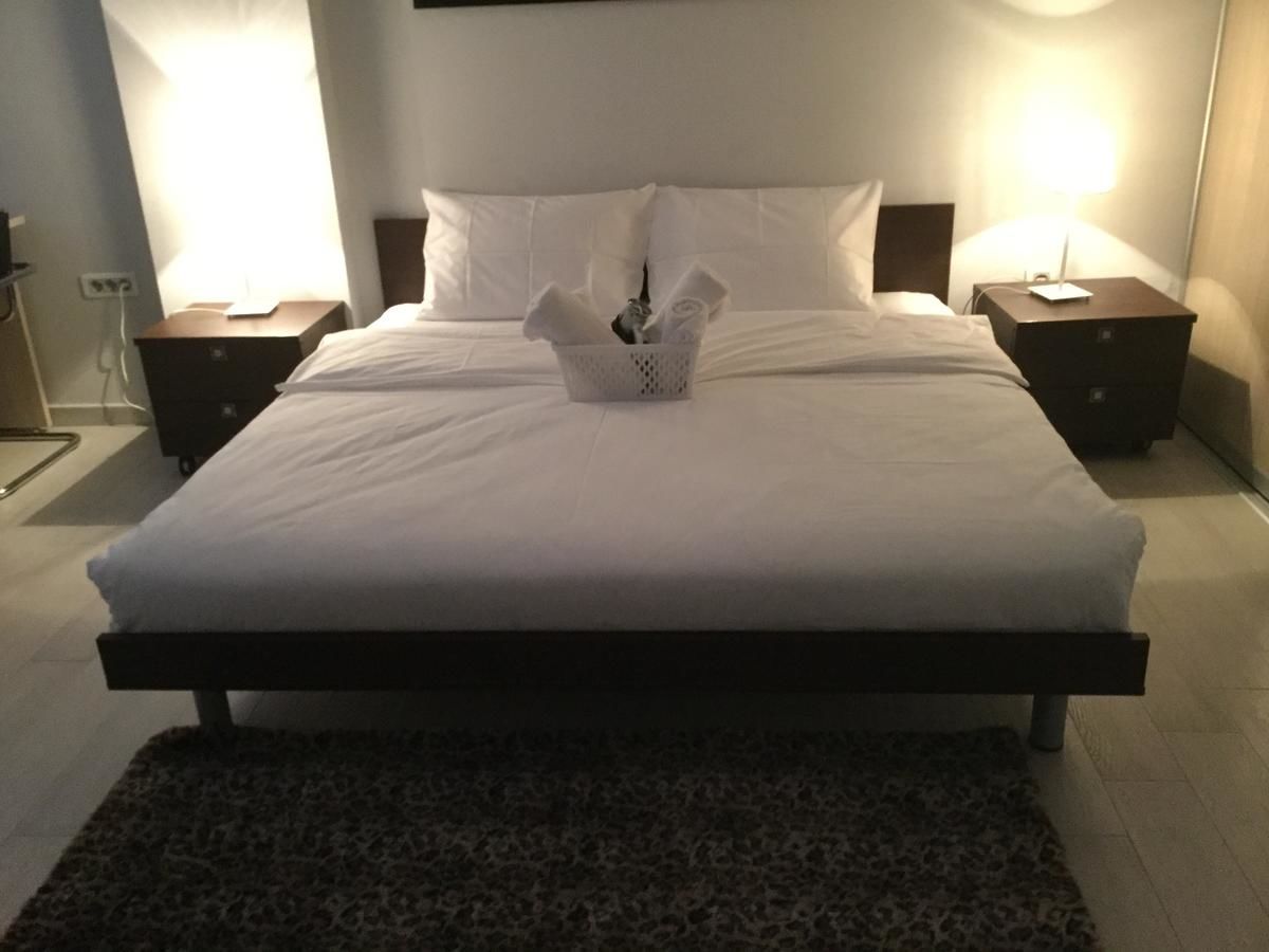 Отели типа «постель и завтрак» Seven Hills Bed&Bike B&B Подгорица